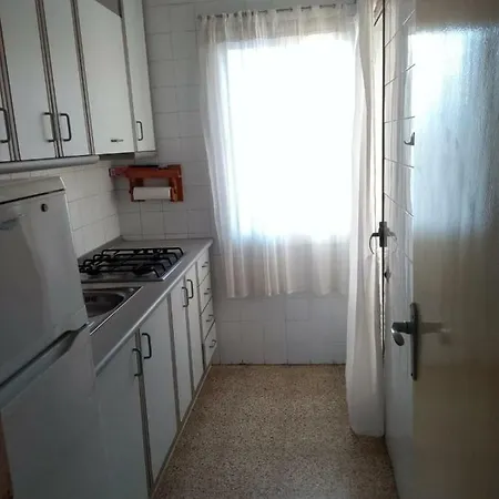 Appartamento Primera Linea De Playa, 3 Habitaciones, Terraza Sobre El Mar, 4º Sin Ascensor